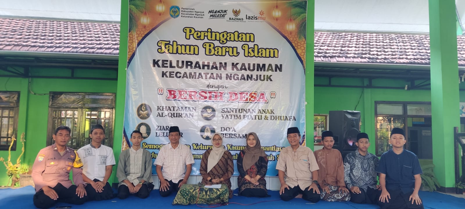 Bhabinkamtibmas Polsek Nganjuk Kota Hadiri Khataman Al-Qur'an dalam Rangka Bersih Desa Kelurahan Kauman