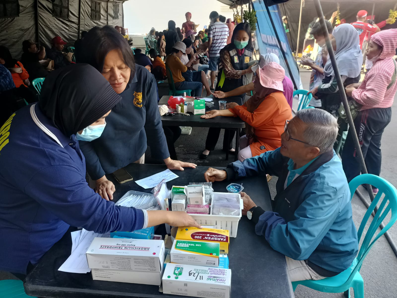 Polresta Malang Kota Gelar Bakkes, 200 Warga Ikuti Cek Kesehatan Gratis di Hari Bhayangkara ke - 80