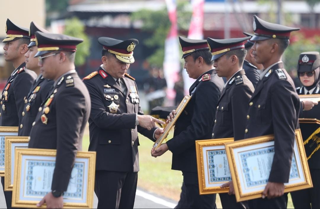 Maknai HUT ke-81 RI, Polda Jatim Tekankan Pelayanan Terbaik untuk Masyarakat