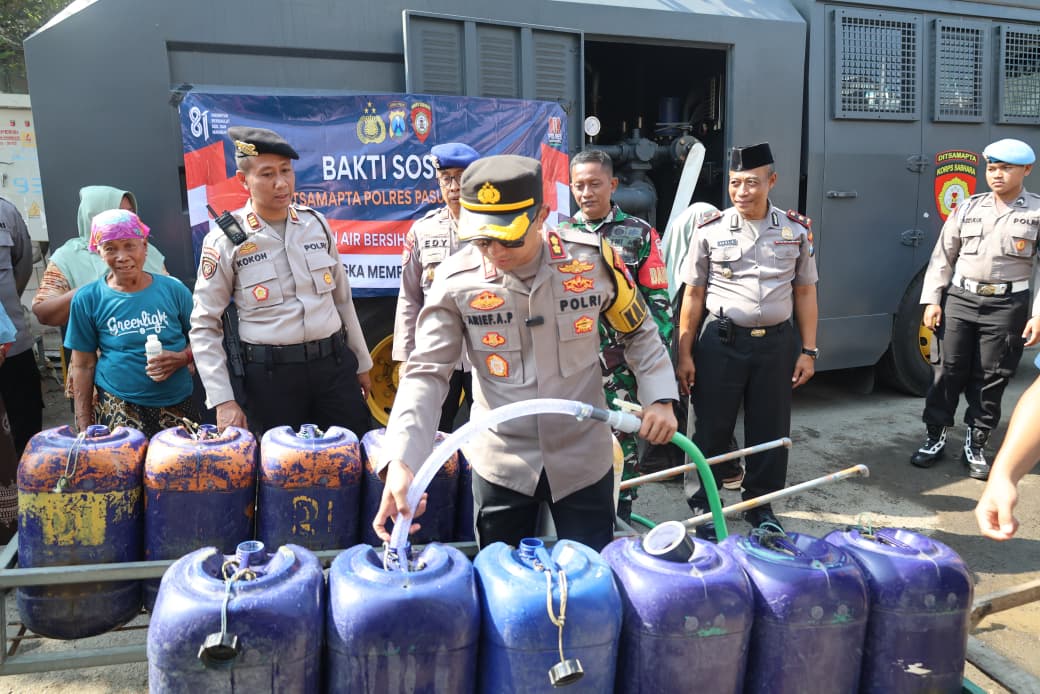 Hari Ke-6 Pascagempa, Polri Terus Bergerak: Brimob dan Bantuan Logistik Konsisten Dikirim ke NTT