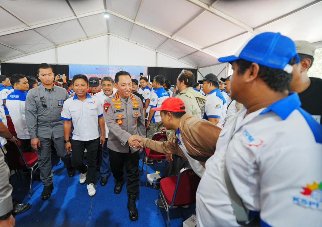 Kapolri Apresiasi Buruh dan Pengusaha Duduk Bersama Bahas RUU Ciptaker