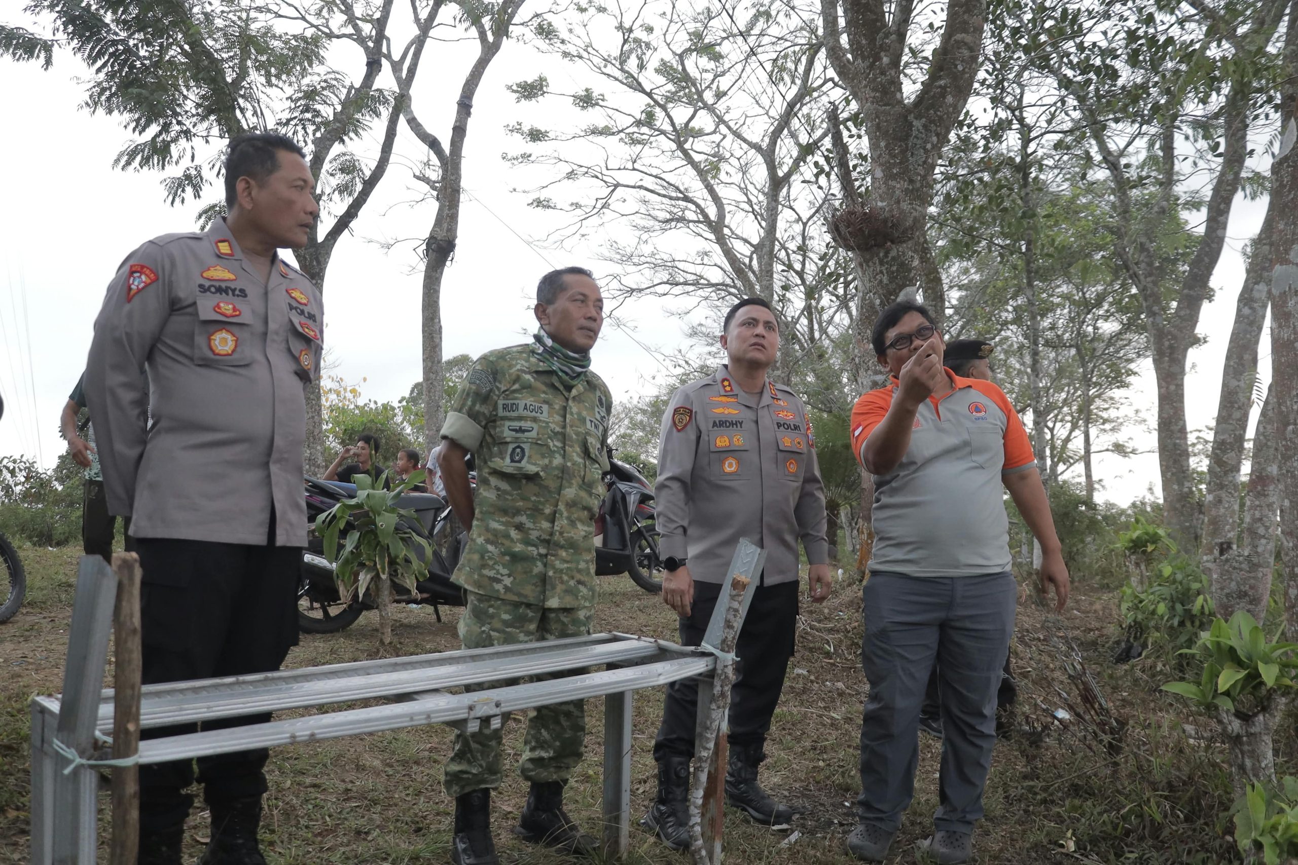 Polres Blitar dan Tim Gabungan Dirikan Posko Darurat Tangani Karhutla Gunung Butak